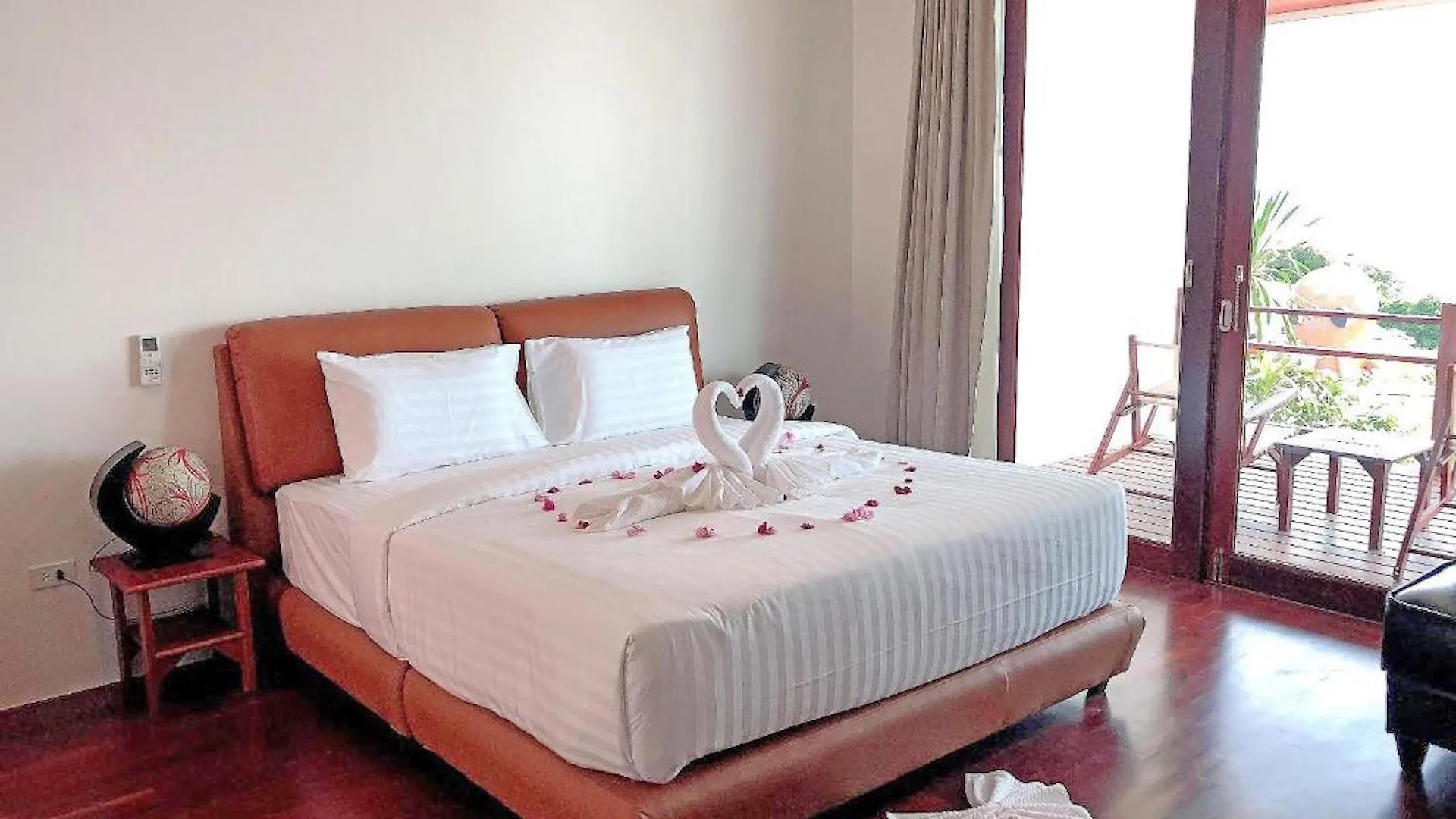 Ξενοδοχείο Phi Phi Mountain Beach Resort Sha Certified