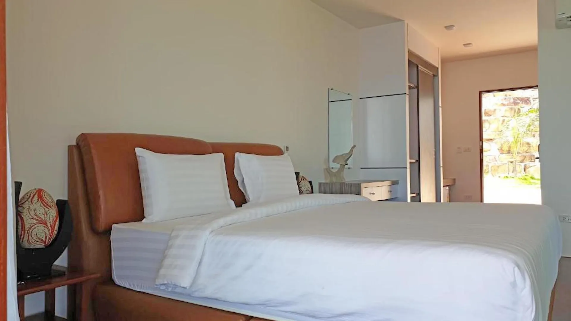 Phi Phi Mountain Beach Resort Sha Certified Ταϊλάνδη