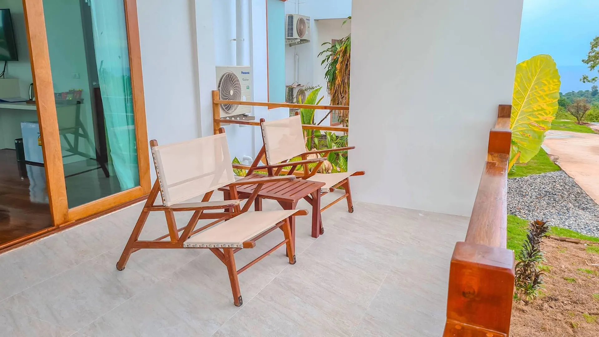 Phi Phi Mountain Beach Resort Sha Certified 4*, Phi Phi Don Ταϊλάνδη