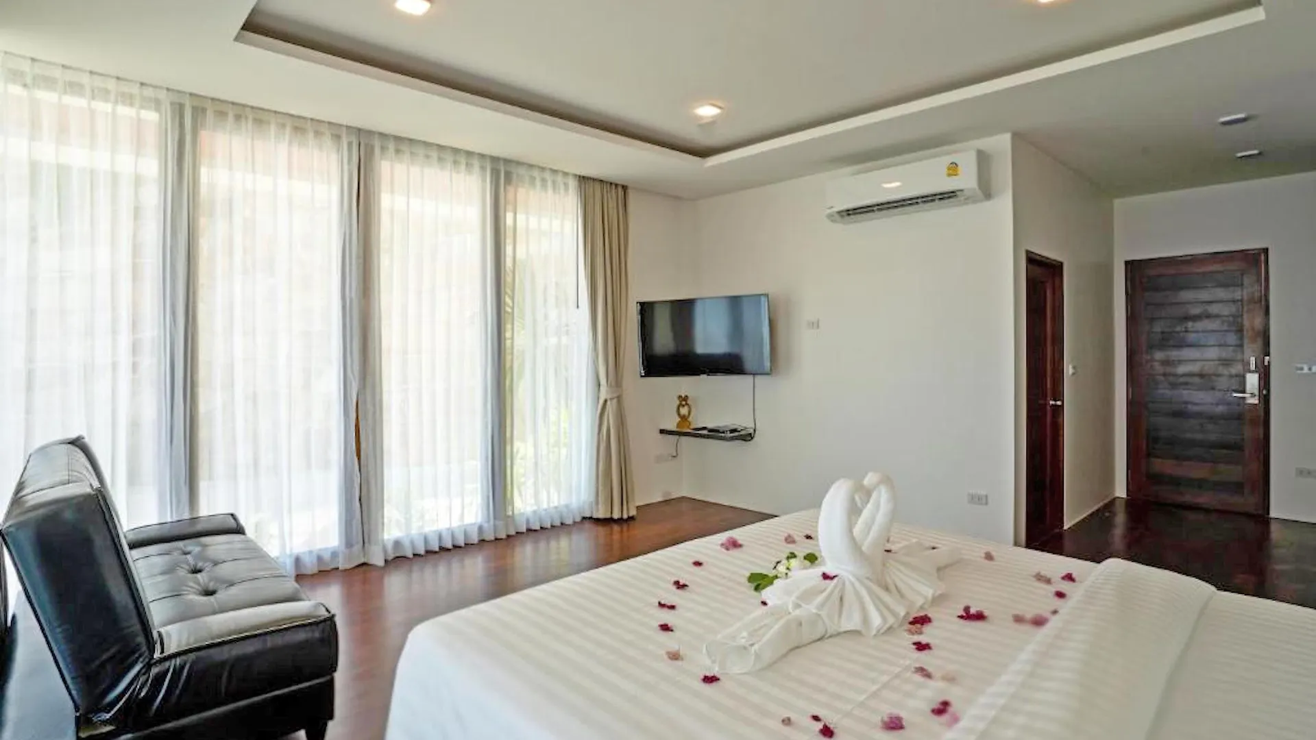 Phi Phi Mountain Beach Resort Sha Certified מלון קו פי פי