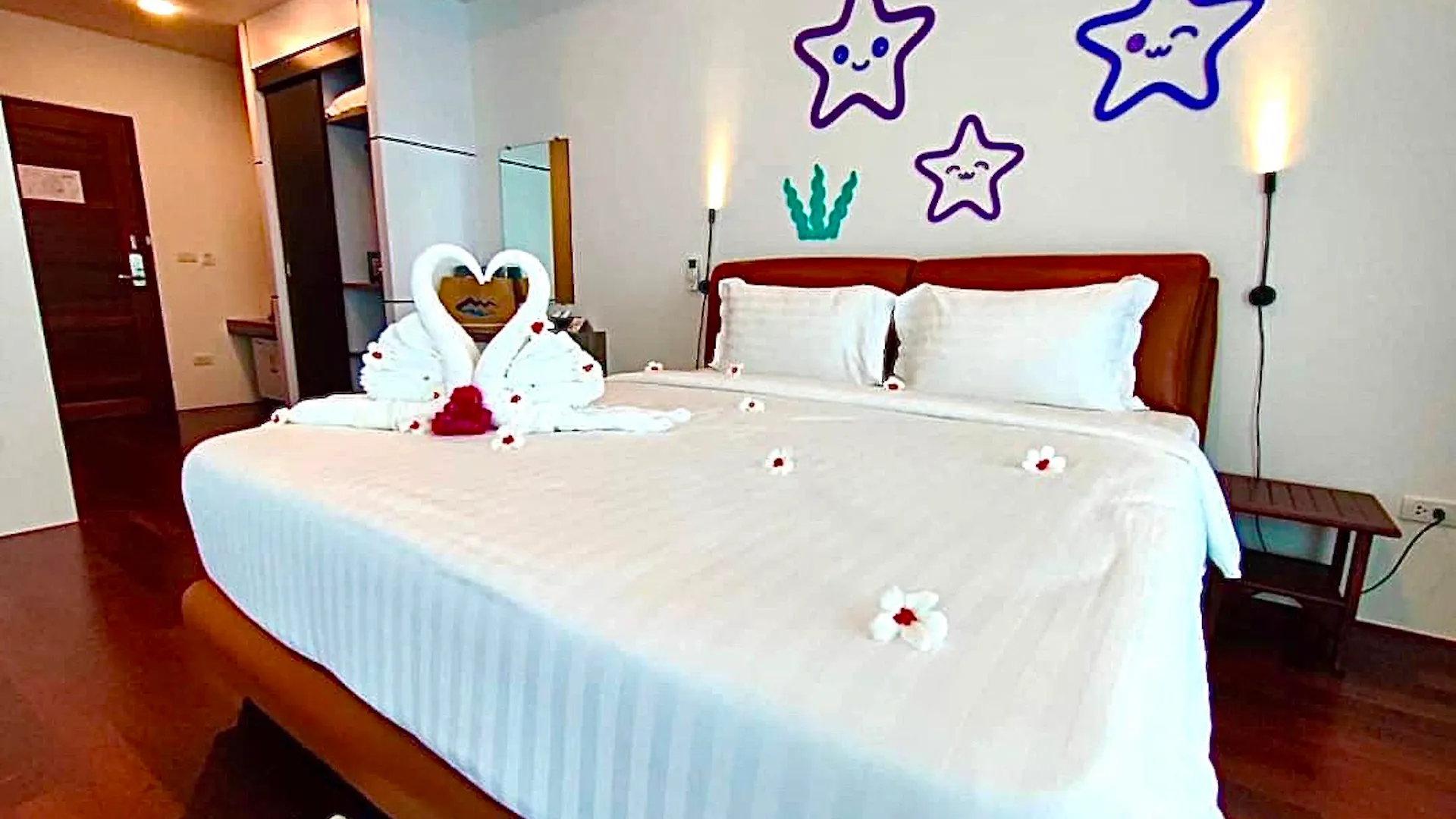 Phi Phi Mountain Beach Resort Sha Certified