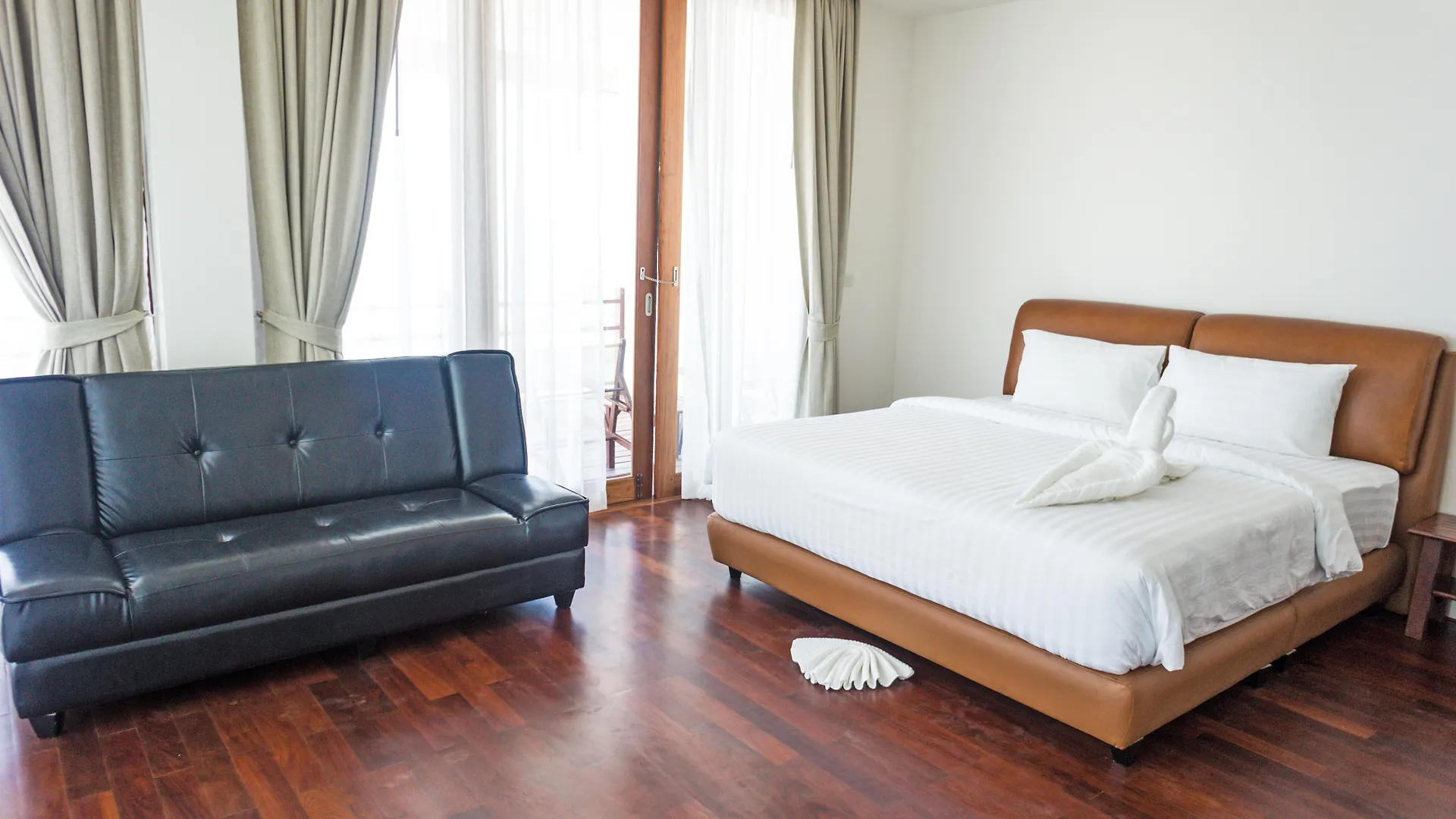 Phi Phi Mountain Beach Resort Sha Certified Ταϊλάνδη