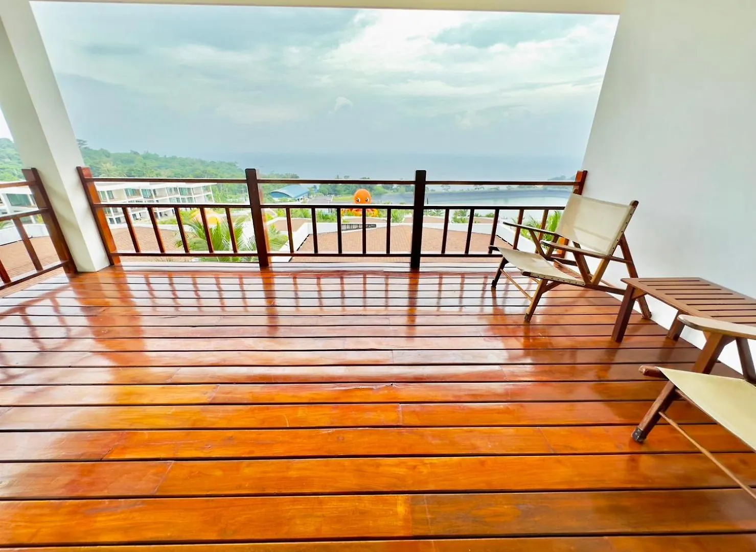 Phi Phi Mountain Beach Resort Sha Certified Hotell