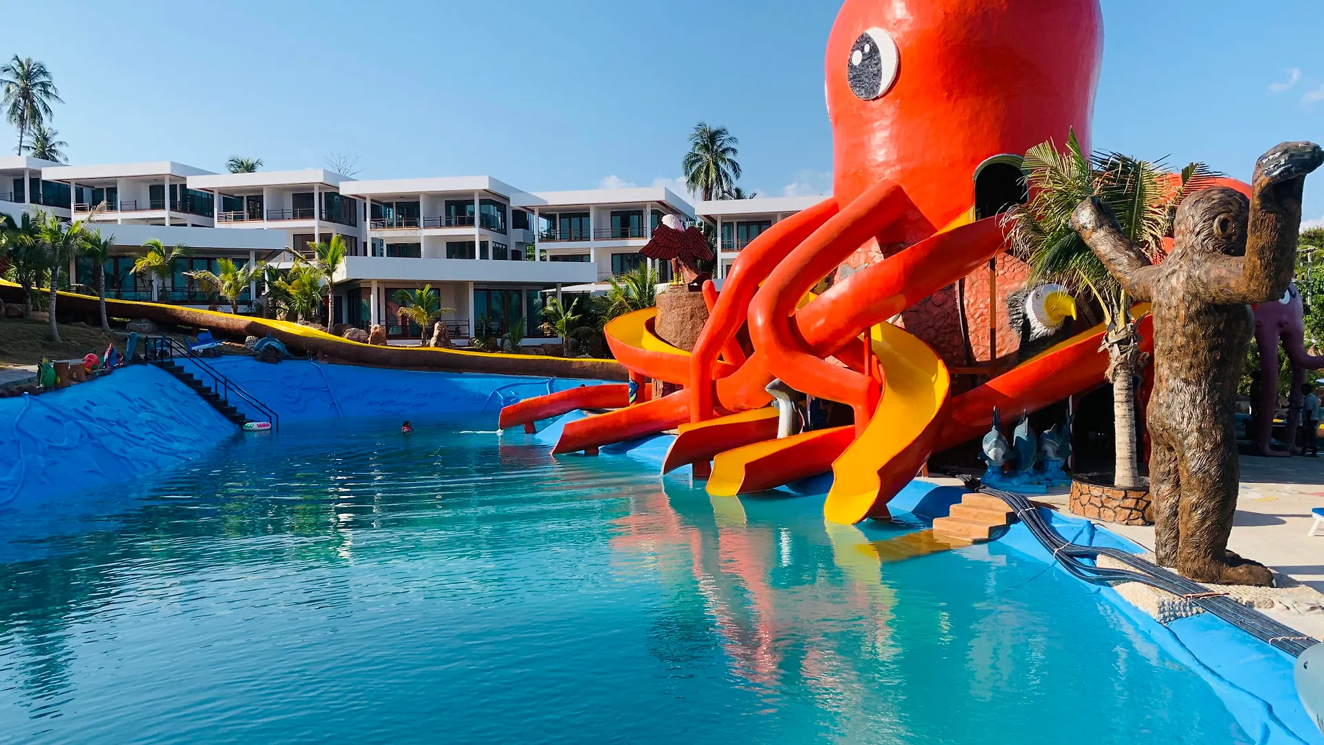 Phi Phi Mountain Beach Resort Sha Certified Hotel