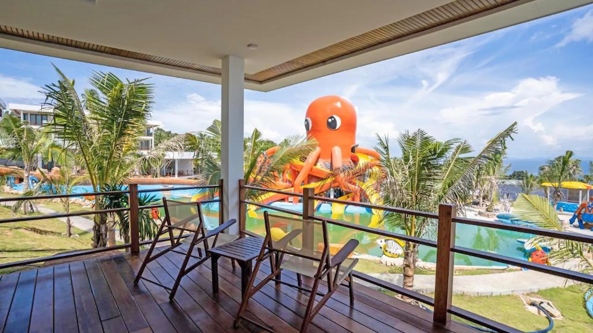 Phi Phi Mountain Beach Resort Sha Certified 4*, Phi Phi Don Thailand